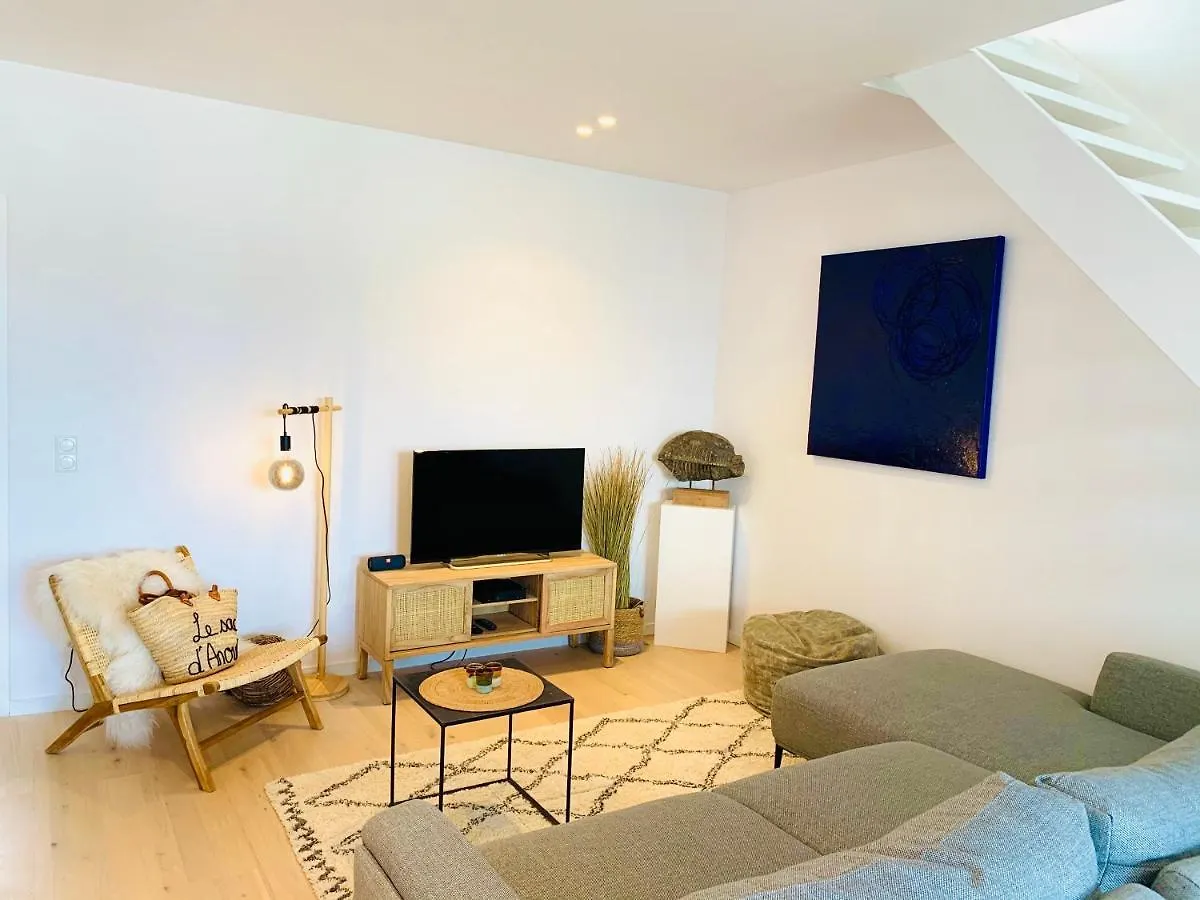 Chez Lileaula - Boho Duplex In Belle Epoque Apartment Ostend 0*,  Belgium